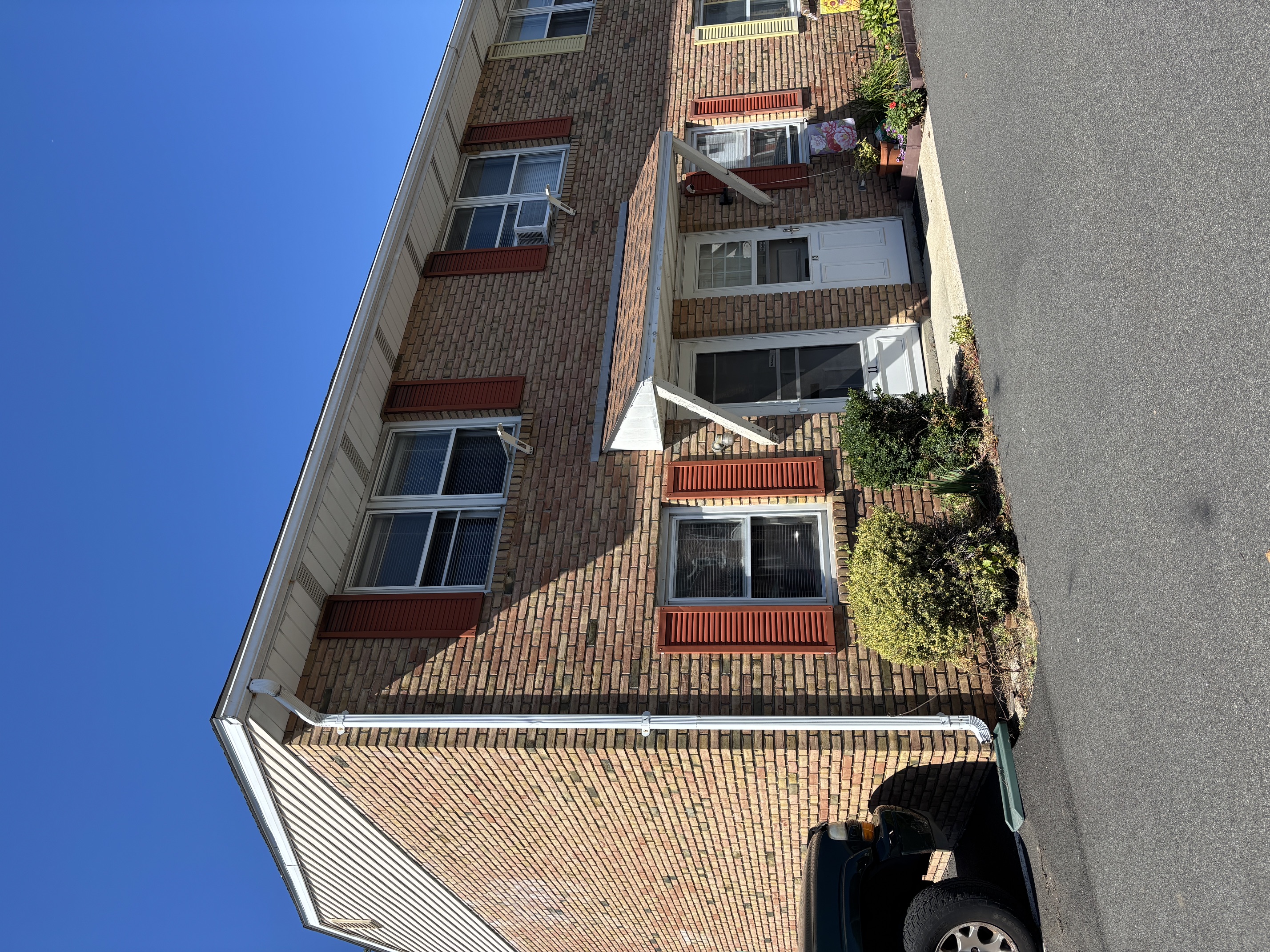 11 North Jefferson Street - 11