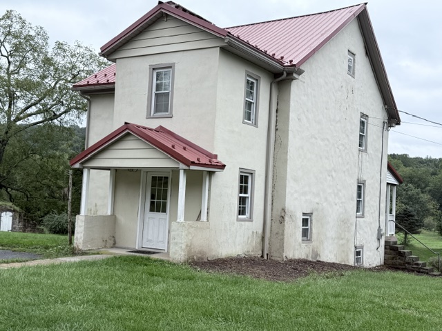 61 Rock Hollow Road